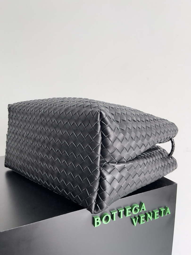 Bottega Veneta BV 743575 Large Andiamo Black - Default Title - View 4