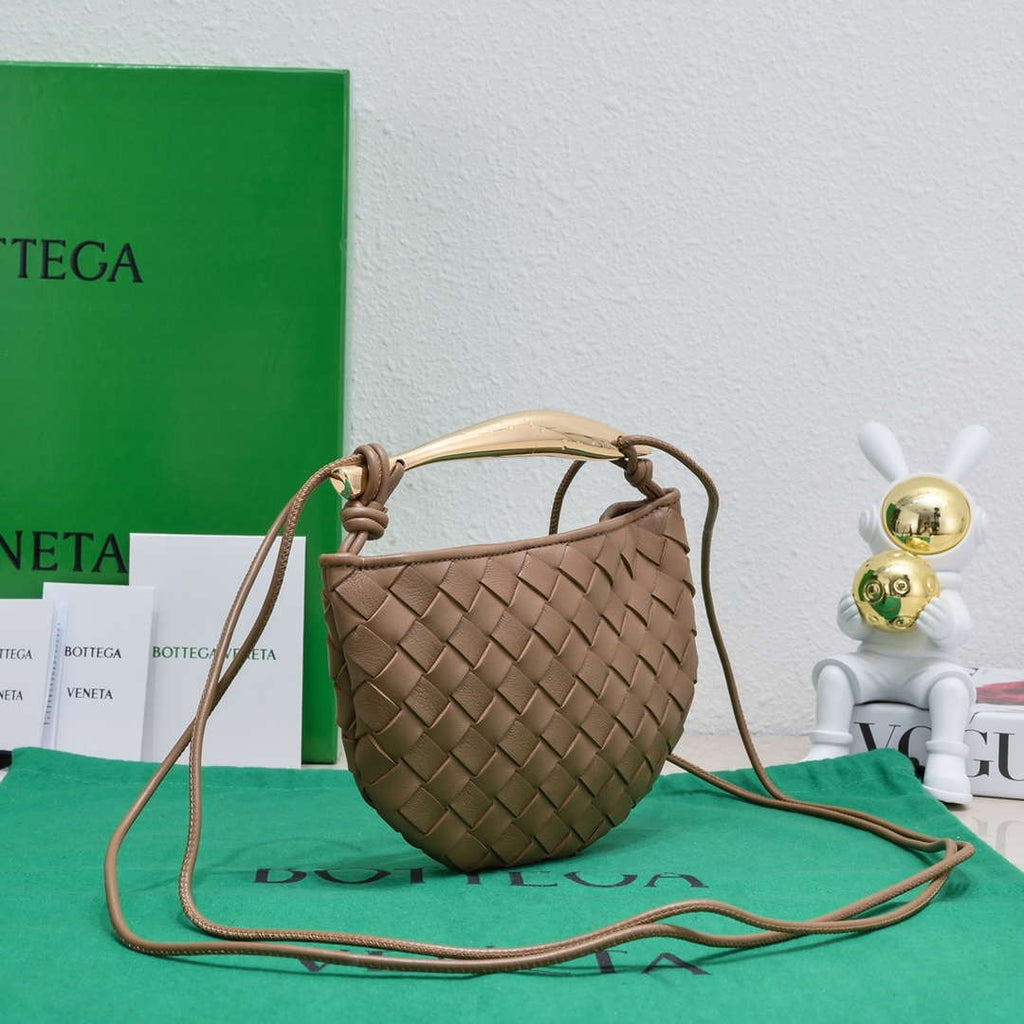 Bottega Veneta BV 744267 Mini Sardine Cross-body bag realised with Intrecciato Dark Brown