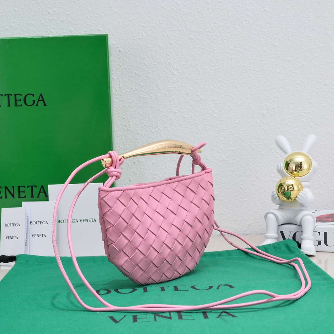 Bottega Veneta BV 744267 Mini Sardine Cross-body bag realised with Intrecciato Pink