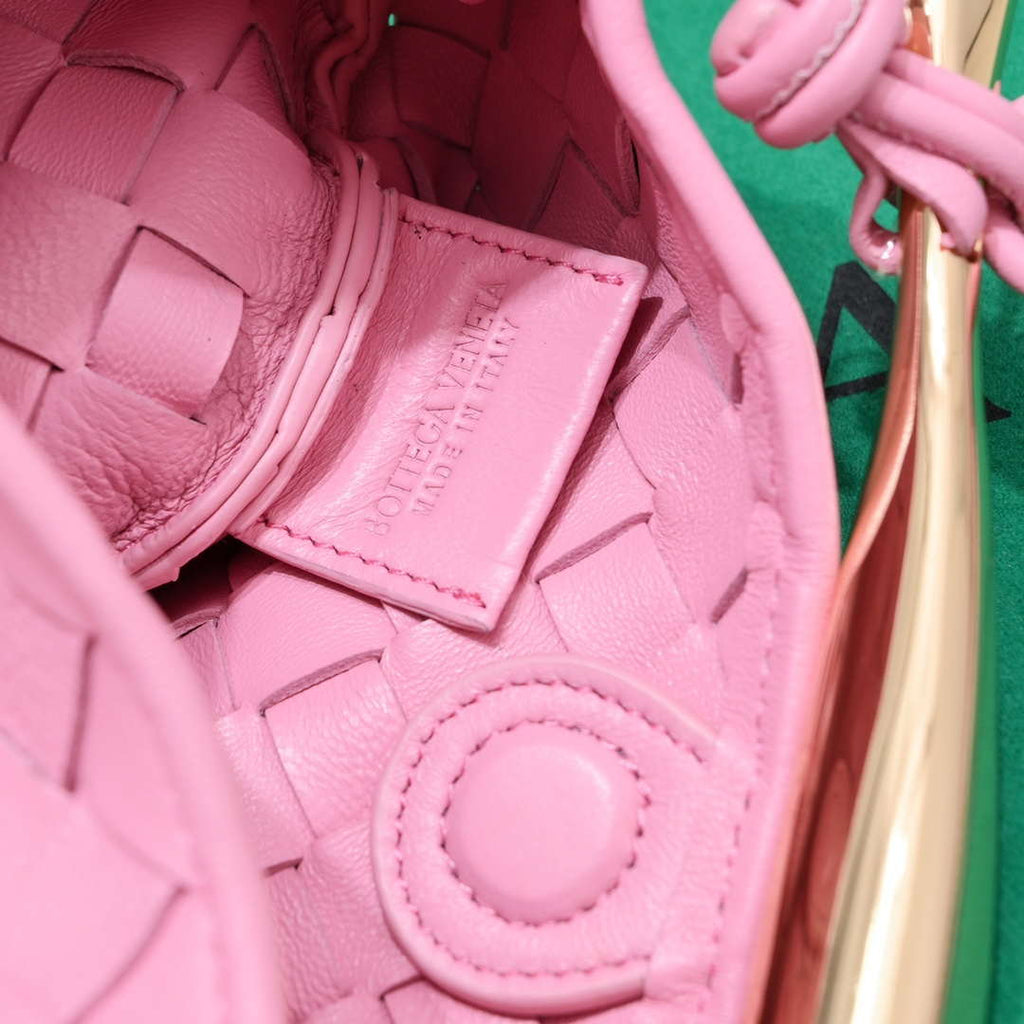 Bottega Veneta BV 744267 Mini Sardine Cross-body bag realised with Intrecciato Pink
