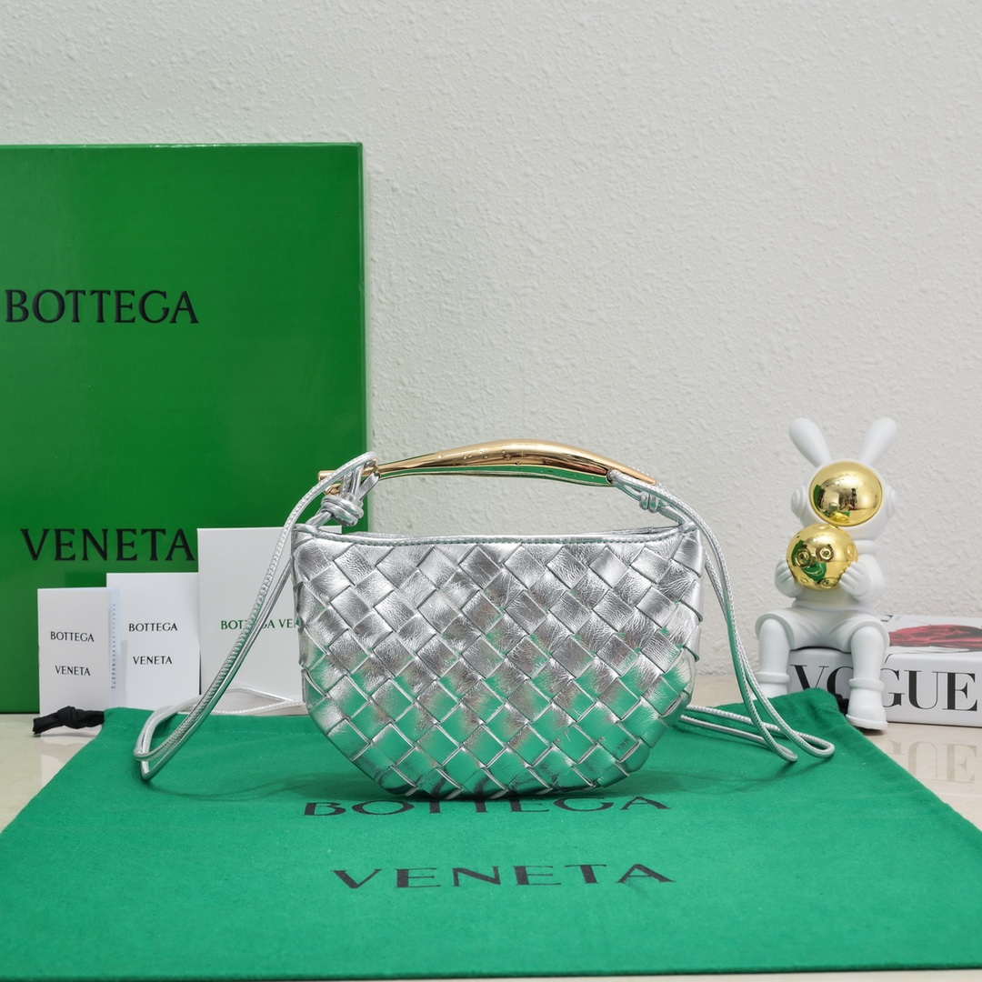 Bottega Veneta BV 744267 Mini Sardine Cross-body bag realised with Intrecciato Silver - Default Title - View 2
