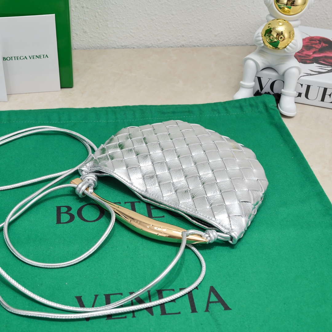Bottega Veneta BV 744267 Mini Sardine Cross-body bag realised with Intrecciato Silver - Default Title - View 5