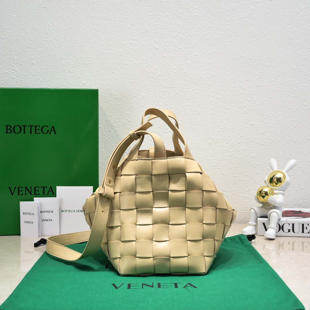 Bottega Veneta BV 7466 Bowling bag Apricot