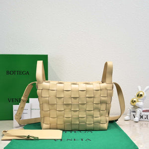 Bottega Veneta BV 7466 Bowling bag Apricot - Default Title - View 9