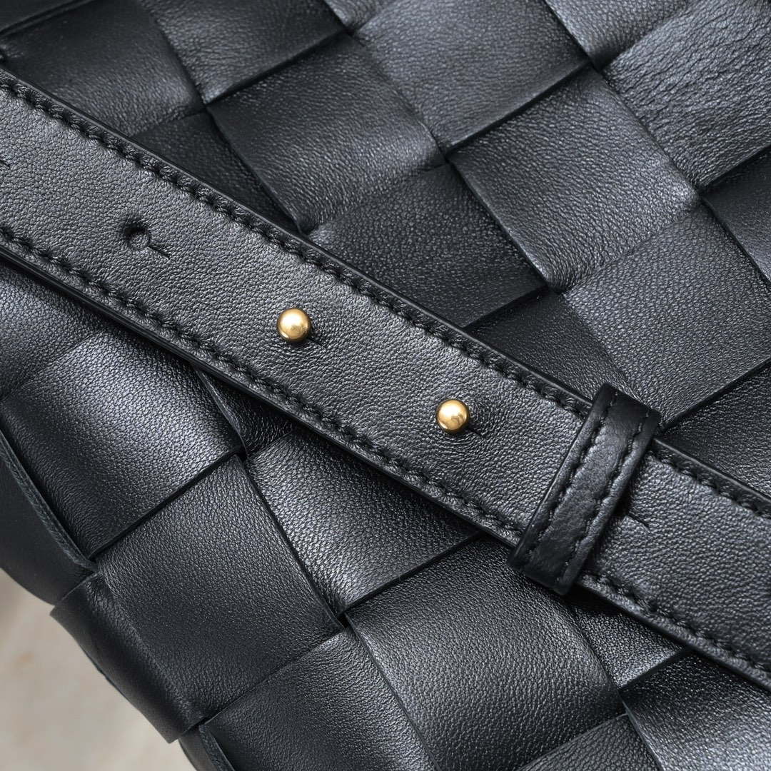 Bottega Veneta BV 7466 Bowling bag Black