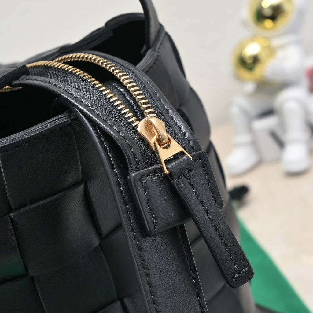 Bottega Veneta BV 7466 Bowling bag Black