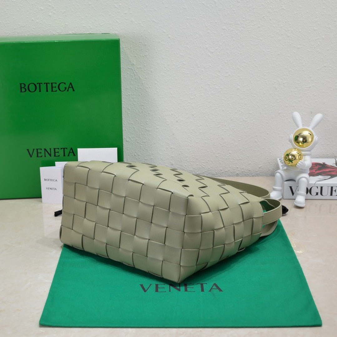 Bottega Veneta BV 7466 Bowling bag Ligth Green