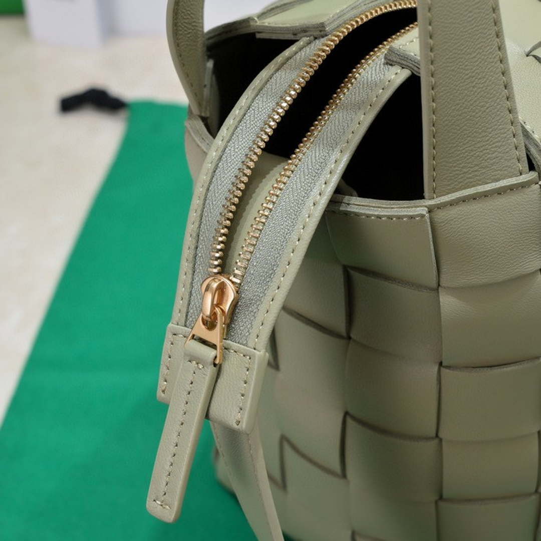 Bottega Veneta BV 7466 Bowling bag Ligth Green