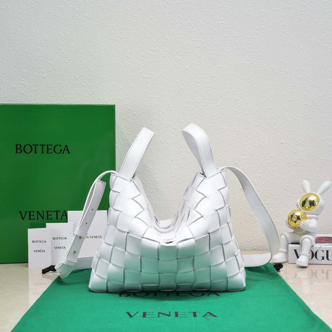 Bottega Veneta BV 7466 Bowling bag White - Default Title - View 1