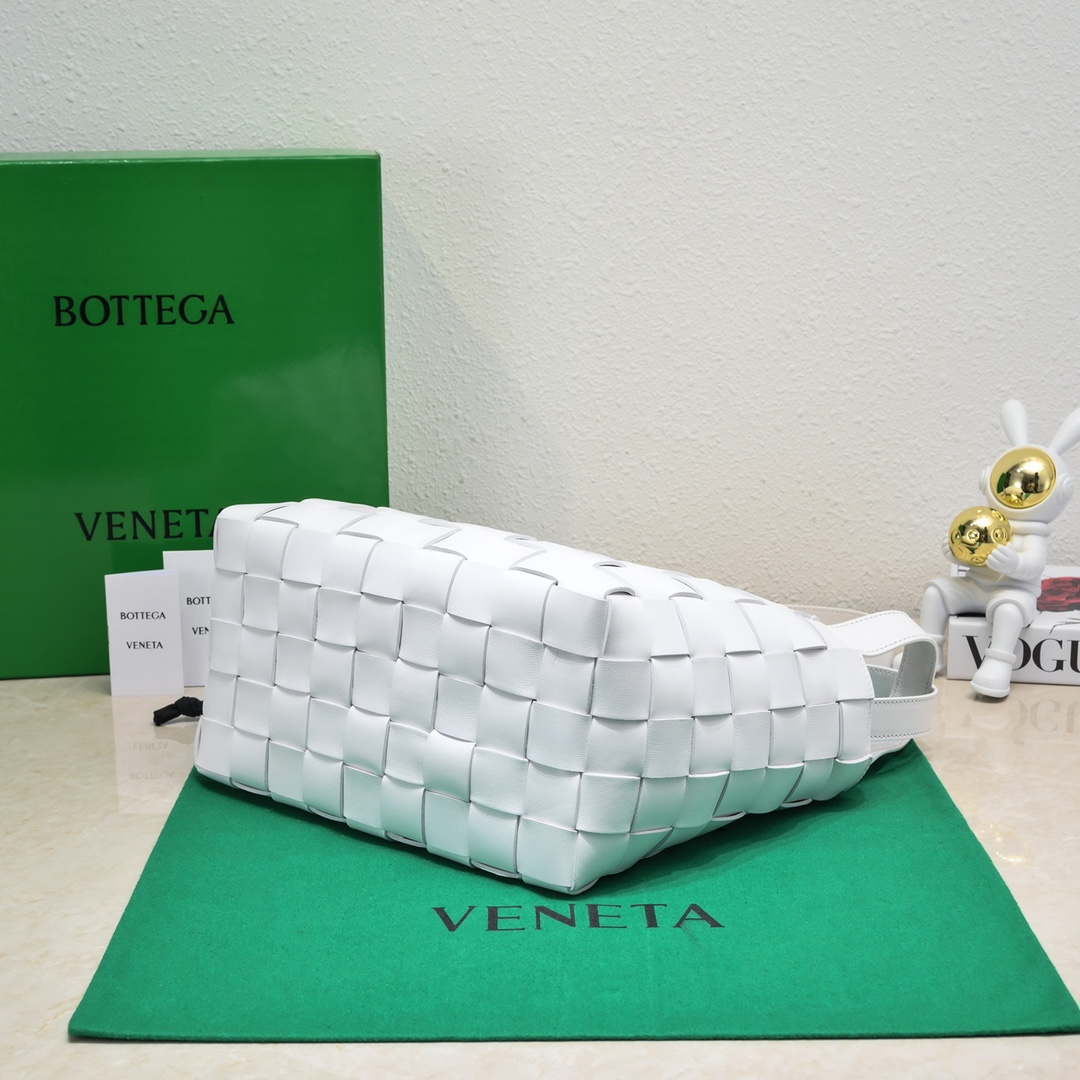 Bottega Veneta BV 7466 Bowling bag White