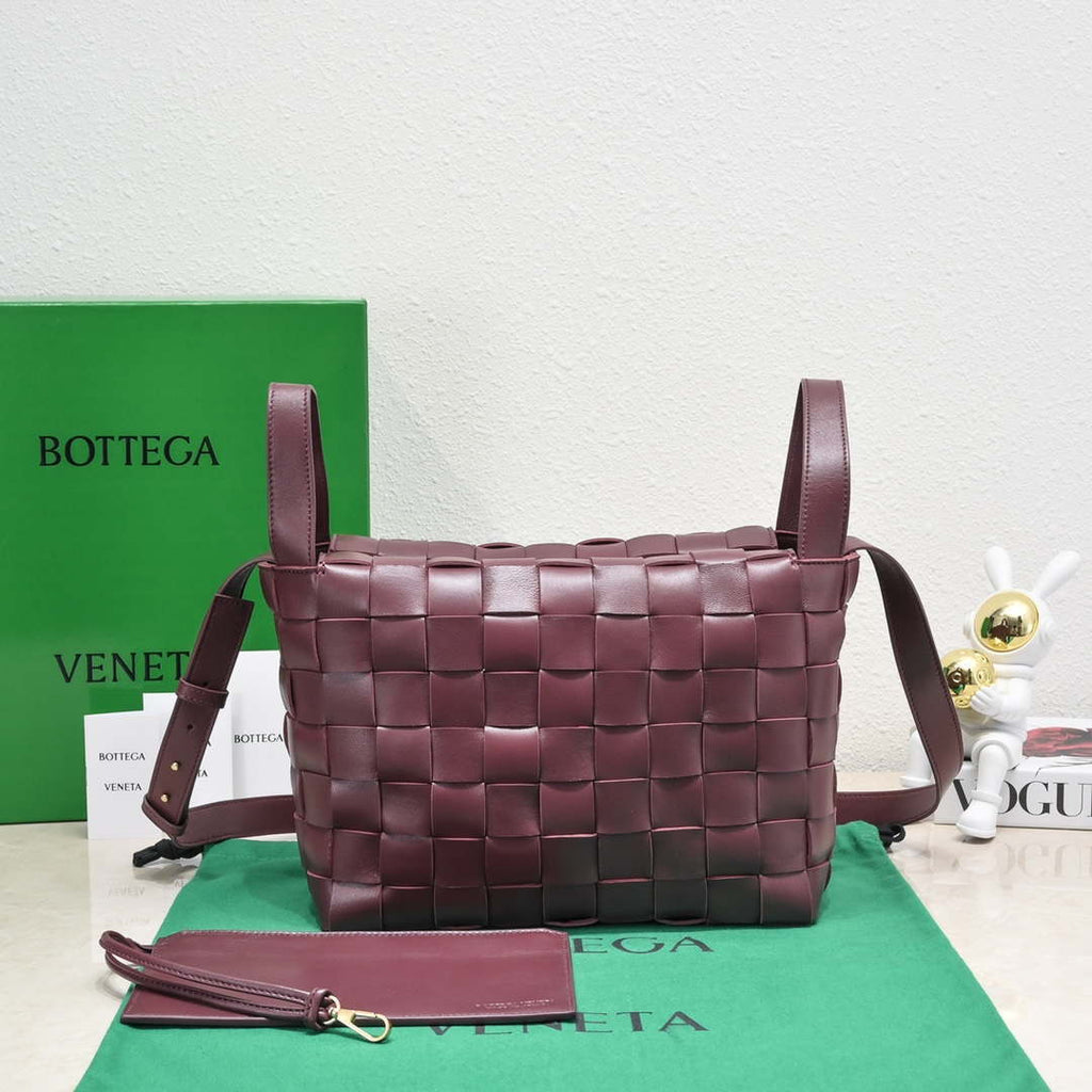 Bottega Veneta BV 7466 Bowling bag Wine Red