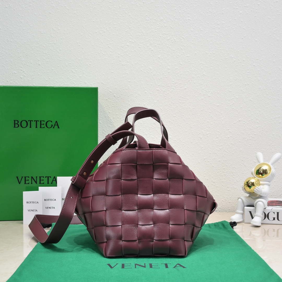 Bottega Veneta BV 7466 Bowling bag Wine Red