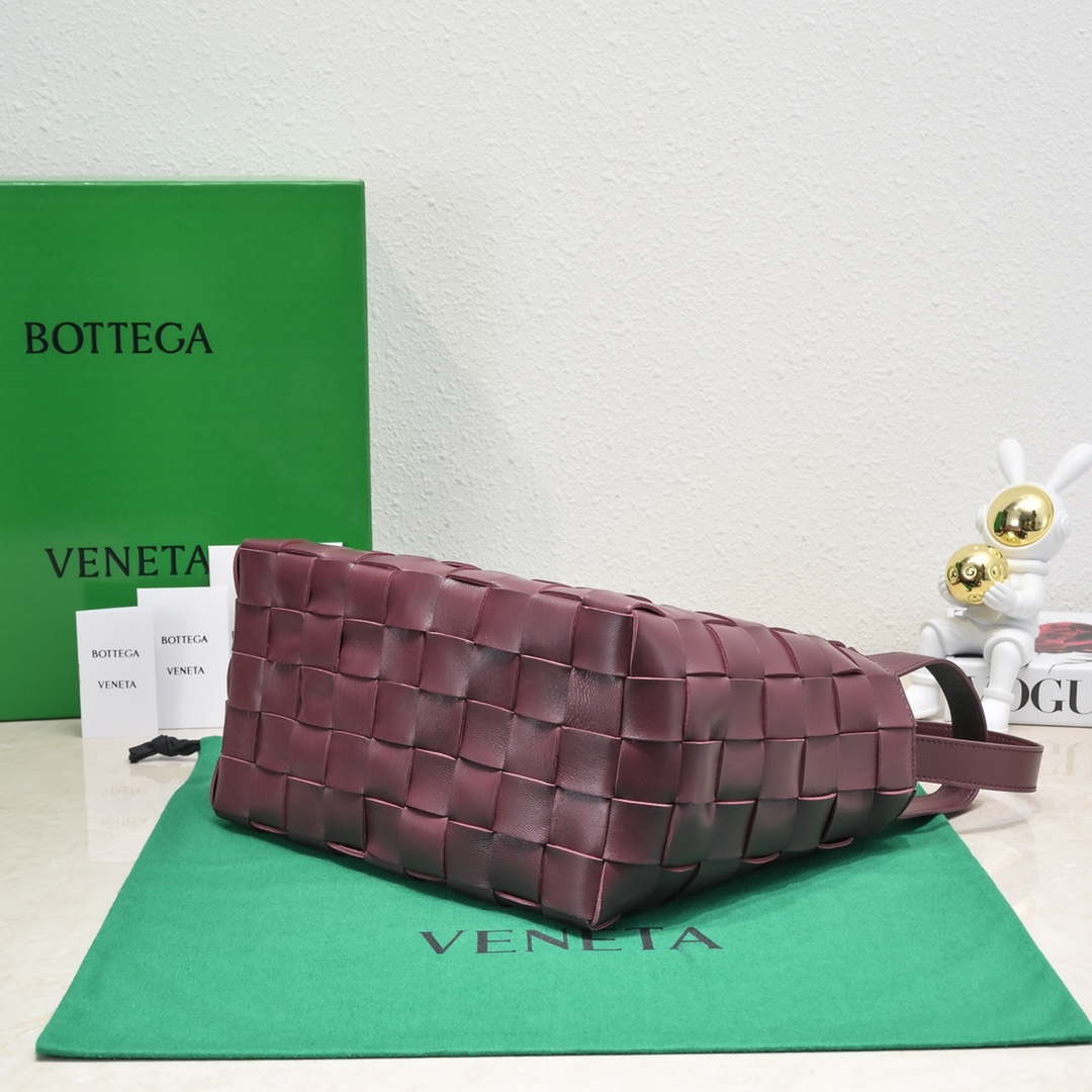Bottega Veneta BV 7466 Bowling bag Wine Red