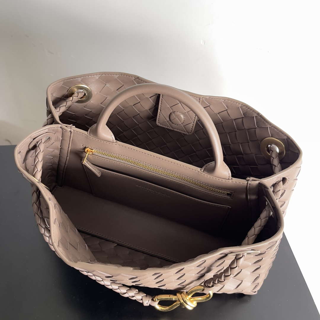 Bottega Veneta BV 754990 Small East/West Andiamo Brown - Default Title - View 9