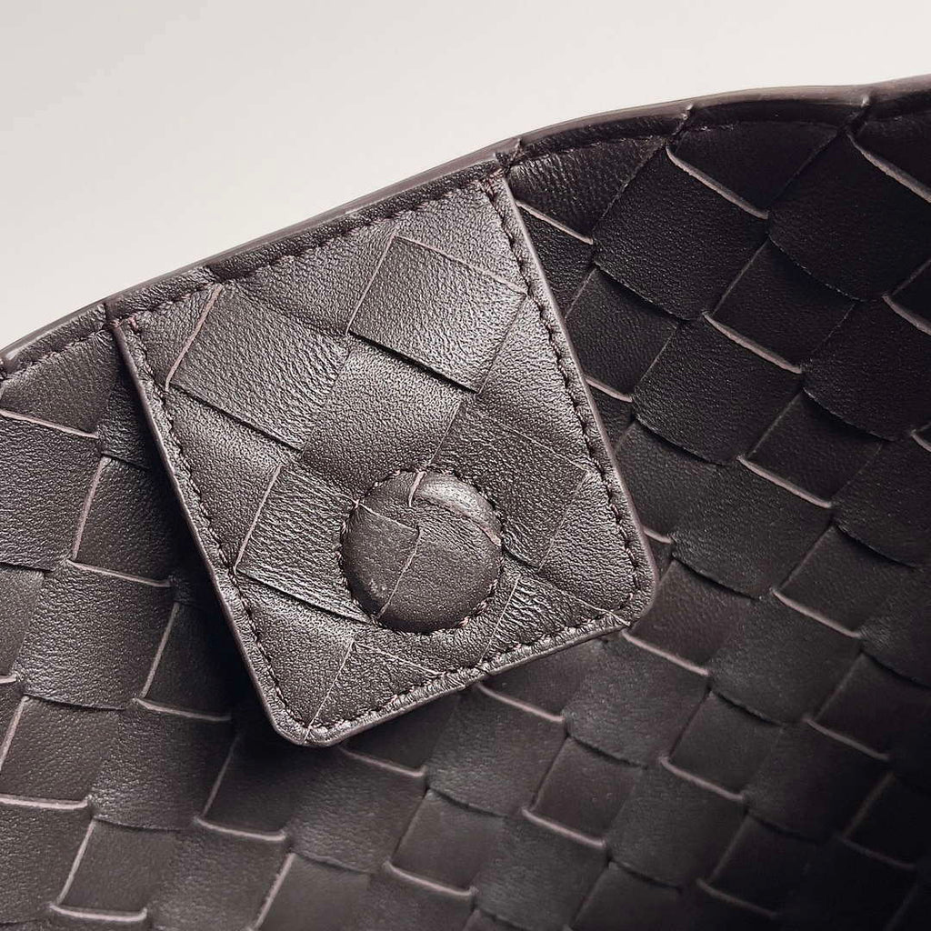 Bottega Veneta BV 754990 Small East/West Andiamo Dark Brown
