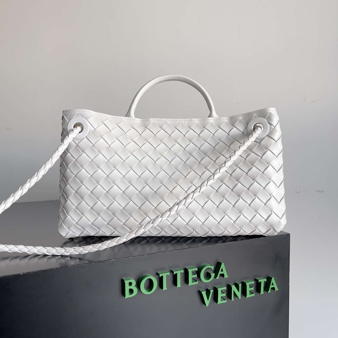 Bottega Veneta BV 754990 Small East/West Andiamo White