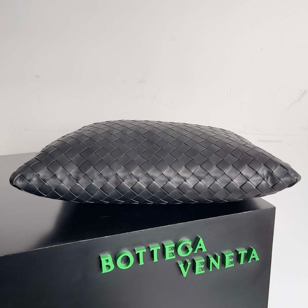 Bottega Veneta BV 763966 Small Hop oyster Bag Black