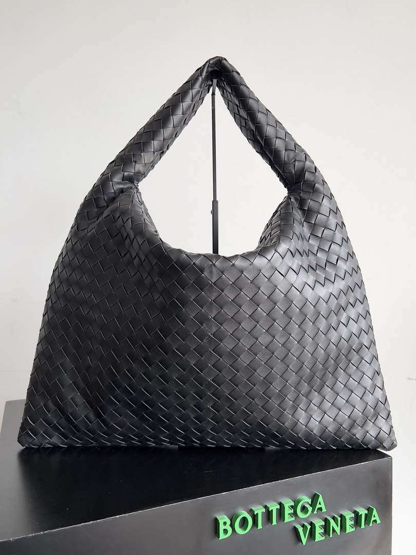 Bottega Veneta BV 763970 Large Hop Fondant Bag Black - Default Title - View 1
