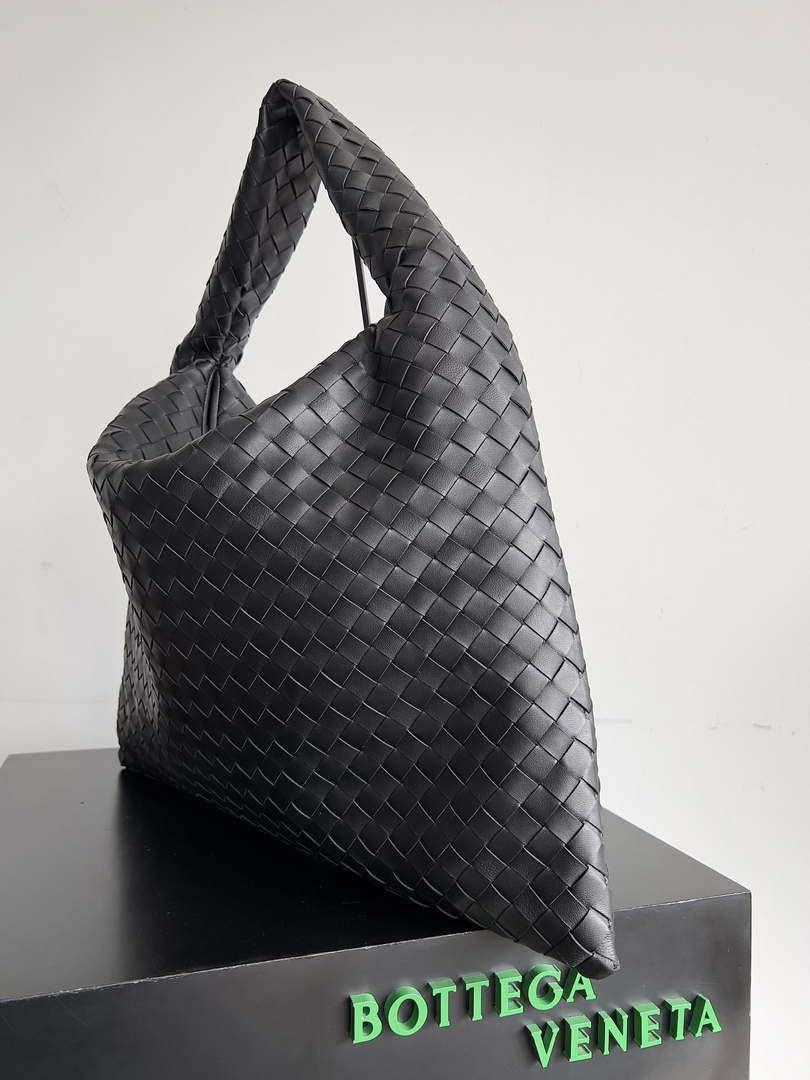 Bottega Veneta BV 763970 Large Hop Fondant Bag Black - Default Title - View 2