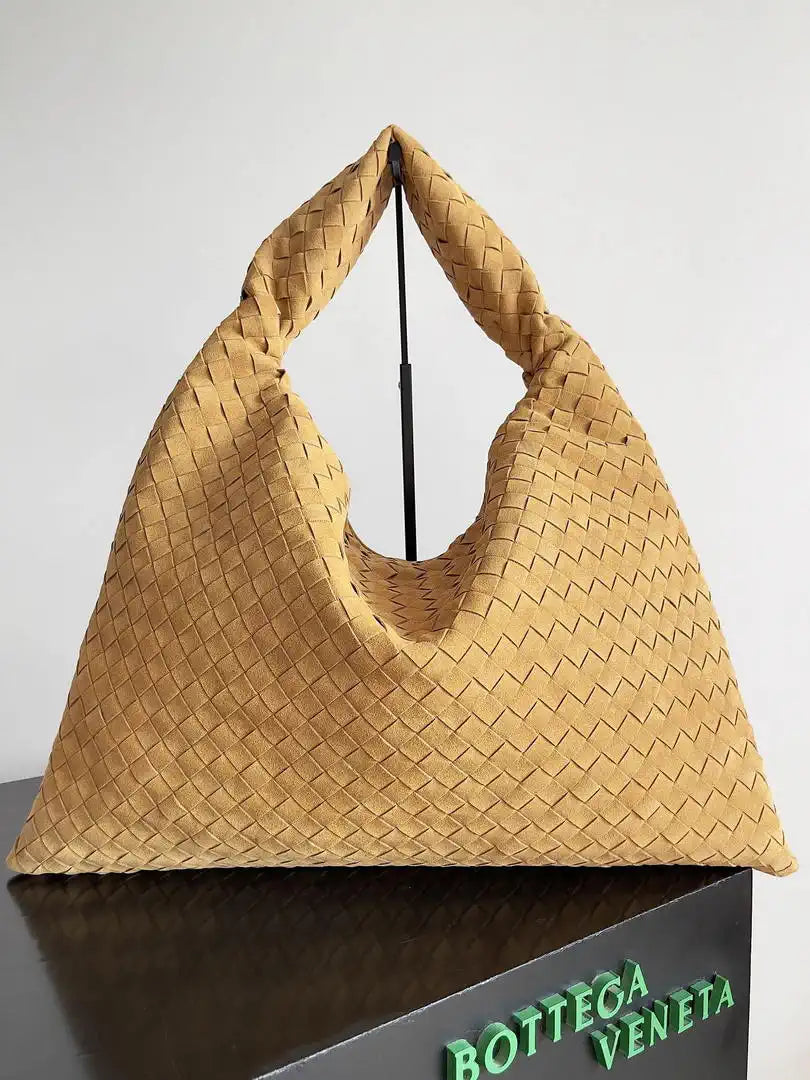 Bottega Veneta BV 763970 Large Hop Fondant Bag BV95091 Suede Leather