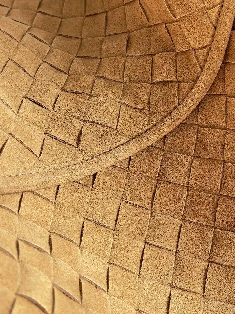 Bottega Veneta BV 763970 Large Hop Fondant Bag BV95091 Suede Leather