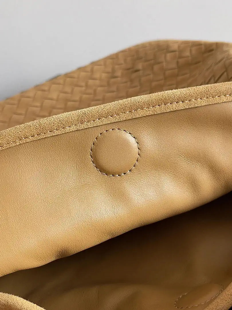 Bottega Veneta BV 763970 Large Hop Fondant Bag BV95091 Suede Leather