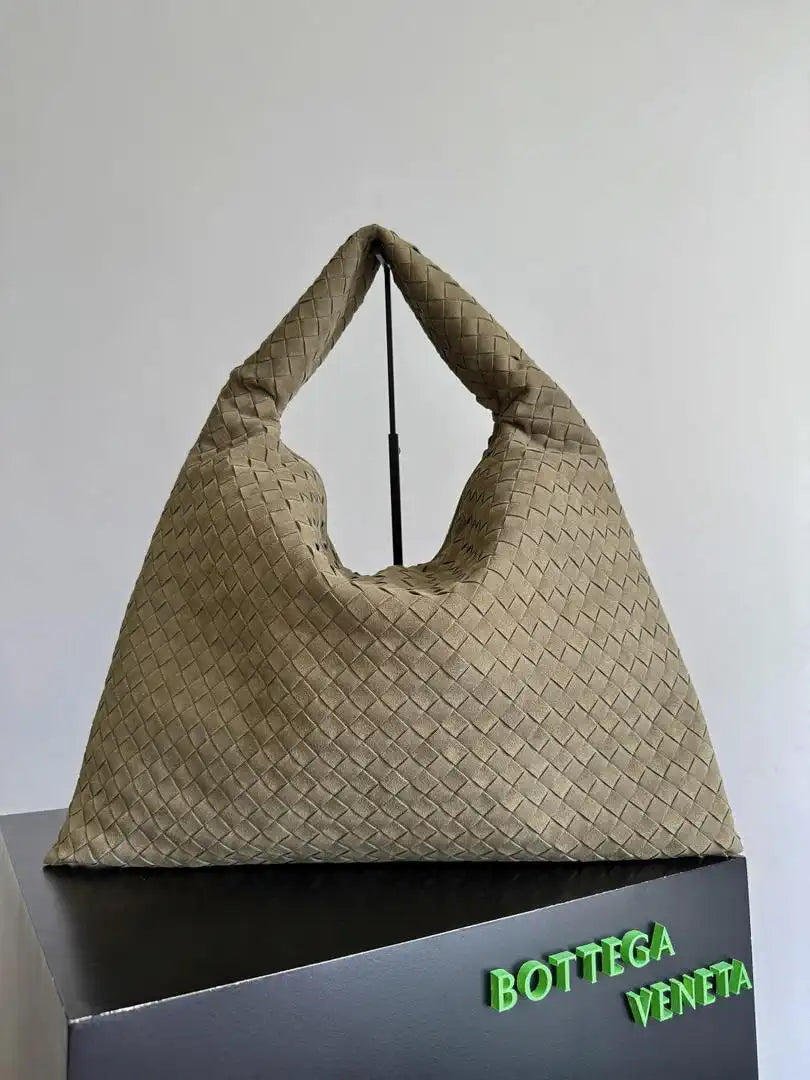 Bottega Veneta BV 763970 Large Hop Fondant Bag BV95094 Suede Leather
