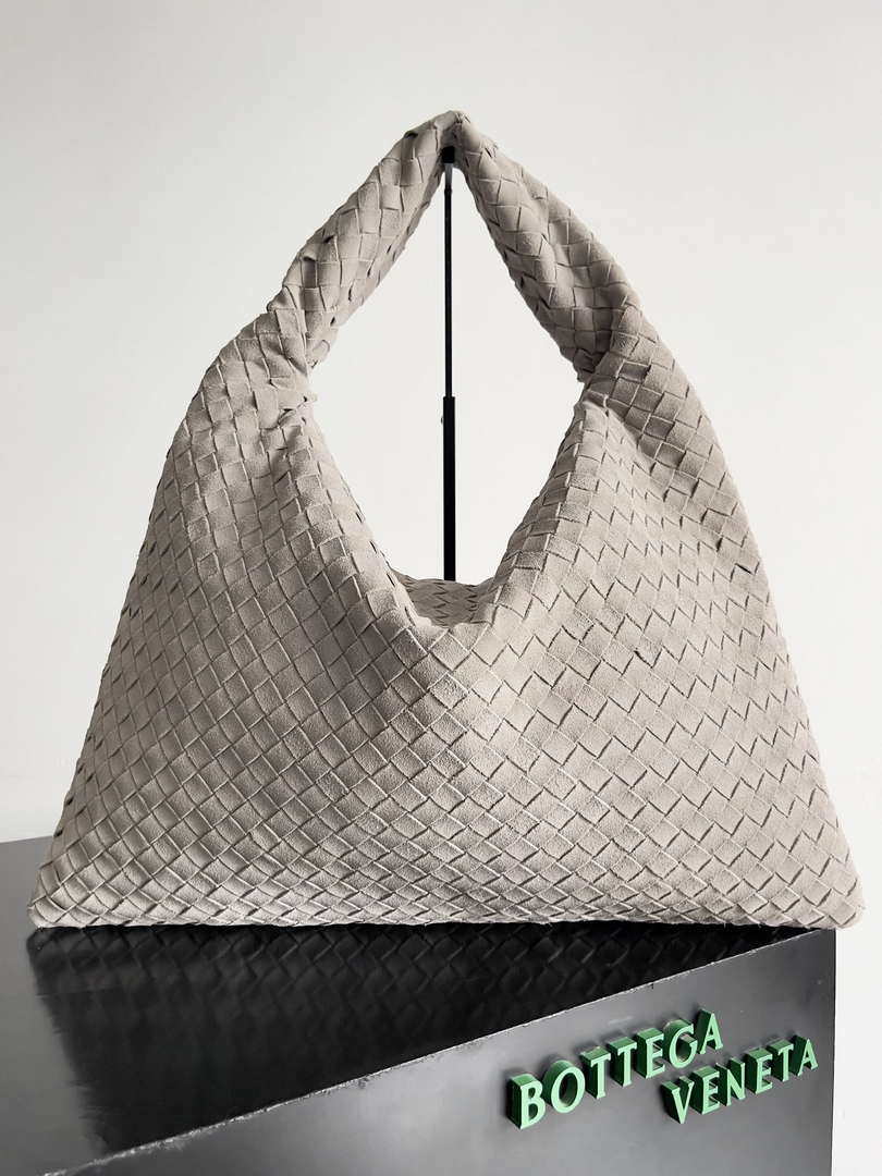 Bottega Veneta BV 763970 Large Hop Fondant Bag Gray Suede Leather