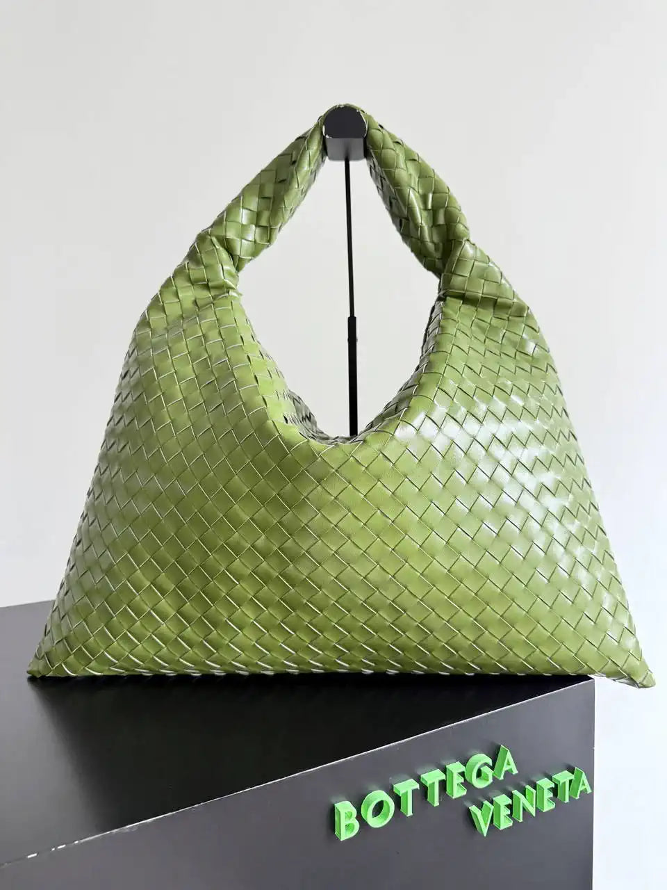 Bottega Veneta BV 763970 Large Hop Fondant Bag Green