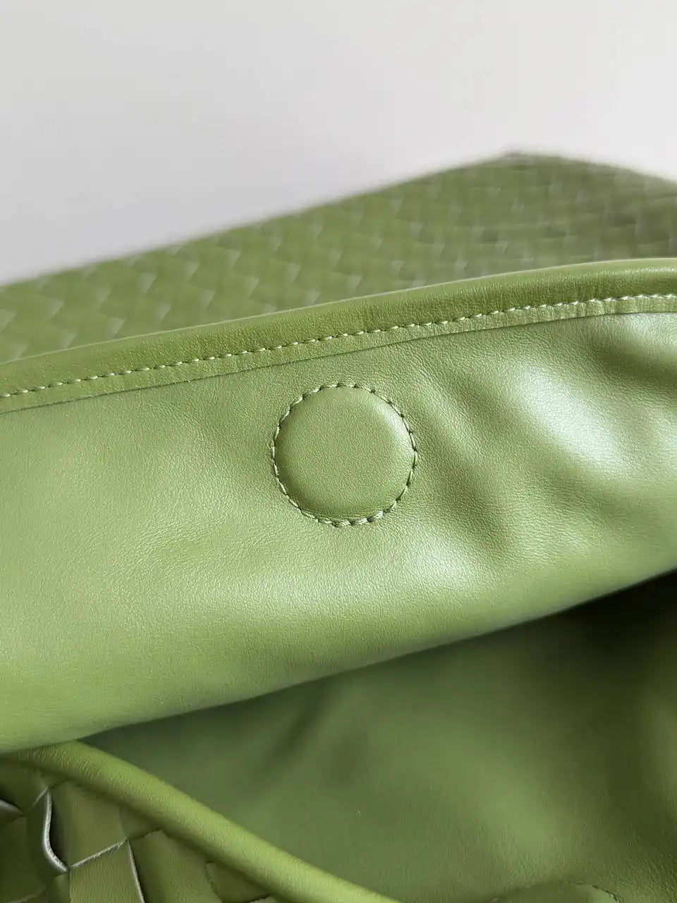 Bottega Veneta BV 763970 Large Hop Fondant Bag Green