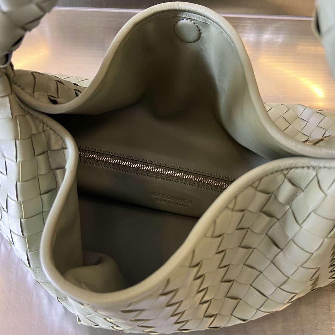 Bottega Veneta BV 763970 Large Hop Fondant Bag Green grass