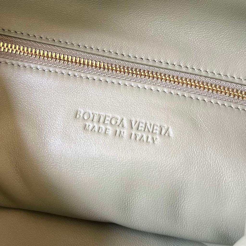 Bottega Veneta BV 763970 Large Hop Fondant Bag Green grass