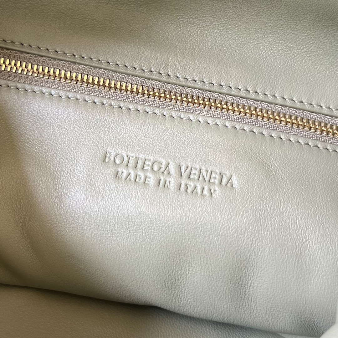 Bottega Veneta BV 763970 Large Hop Fondant Bag Green grass - Default Title - View 7