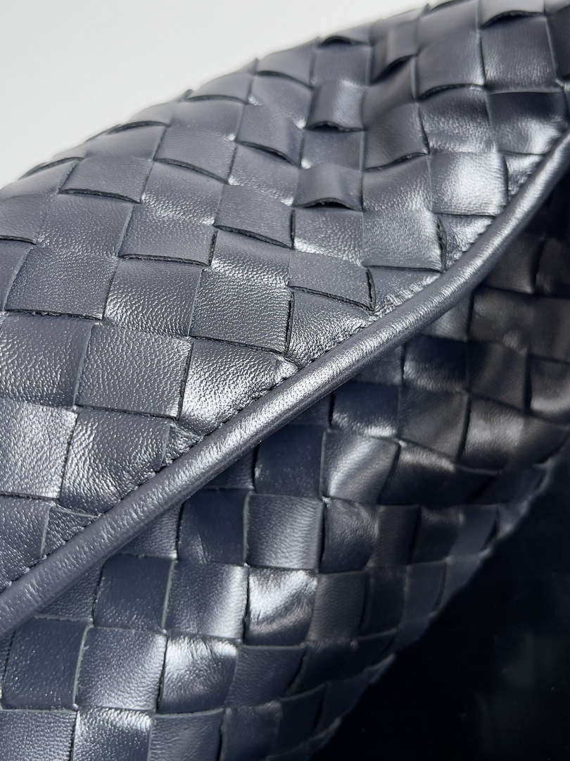 Bottega Veneta BV 763970 Large Hop Fondant Bag Navy Blue