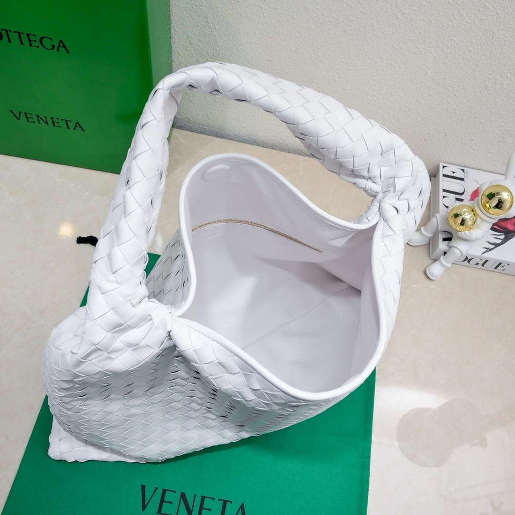Bottega Veneta BV 763970 Large Hop Fondant Bag White
