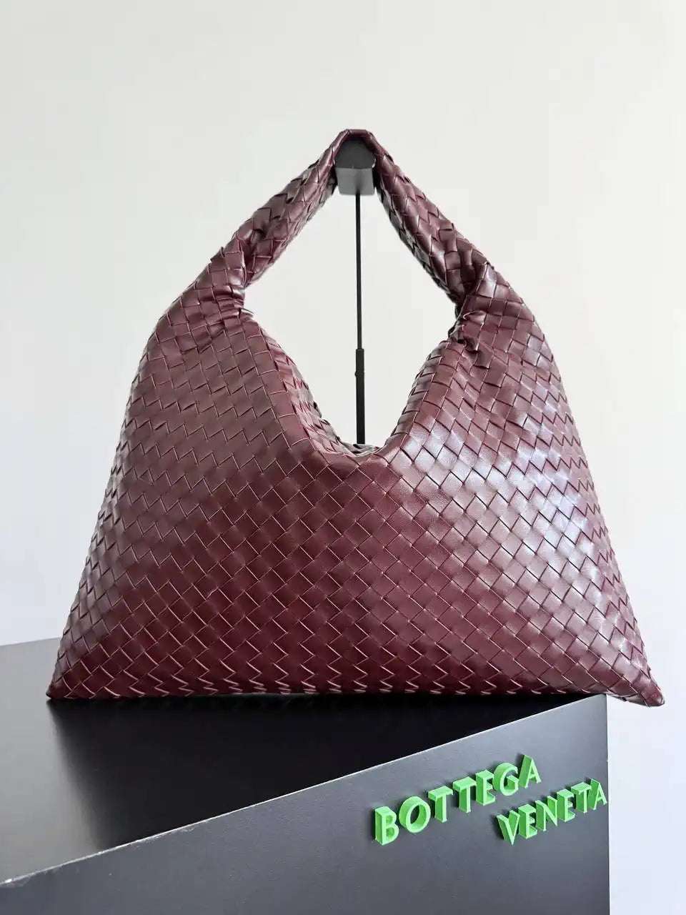 Bottega Veneta BV 763970 Large Hop Fondant Bag Wine Red