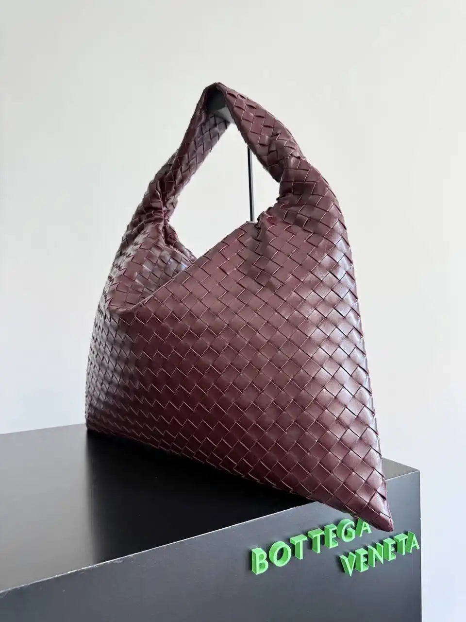Bottega Veneta BV 763970 Large Hop Fondant Bag Wine Red