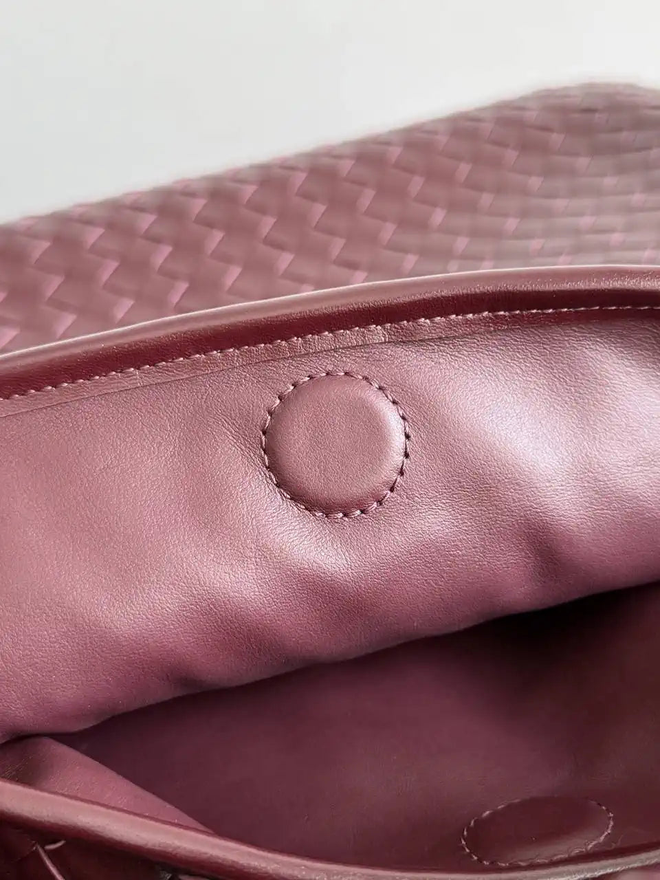 Bottega Veneta BV 763970 Large Hop Fondant Bag Wine Red
