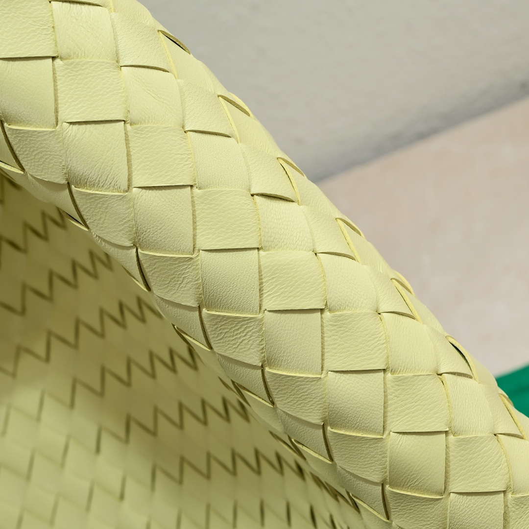 Bottega Veneta BV 763970 Large Hop Fondant Bag Yellow