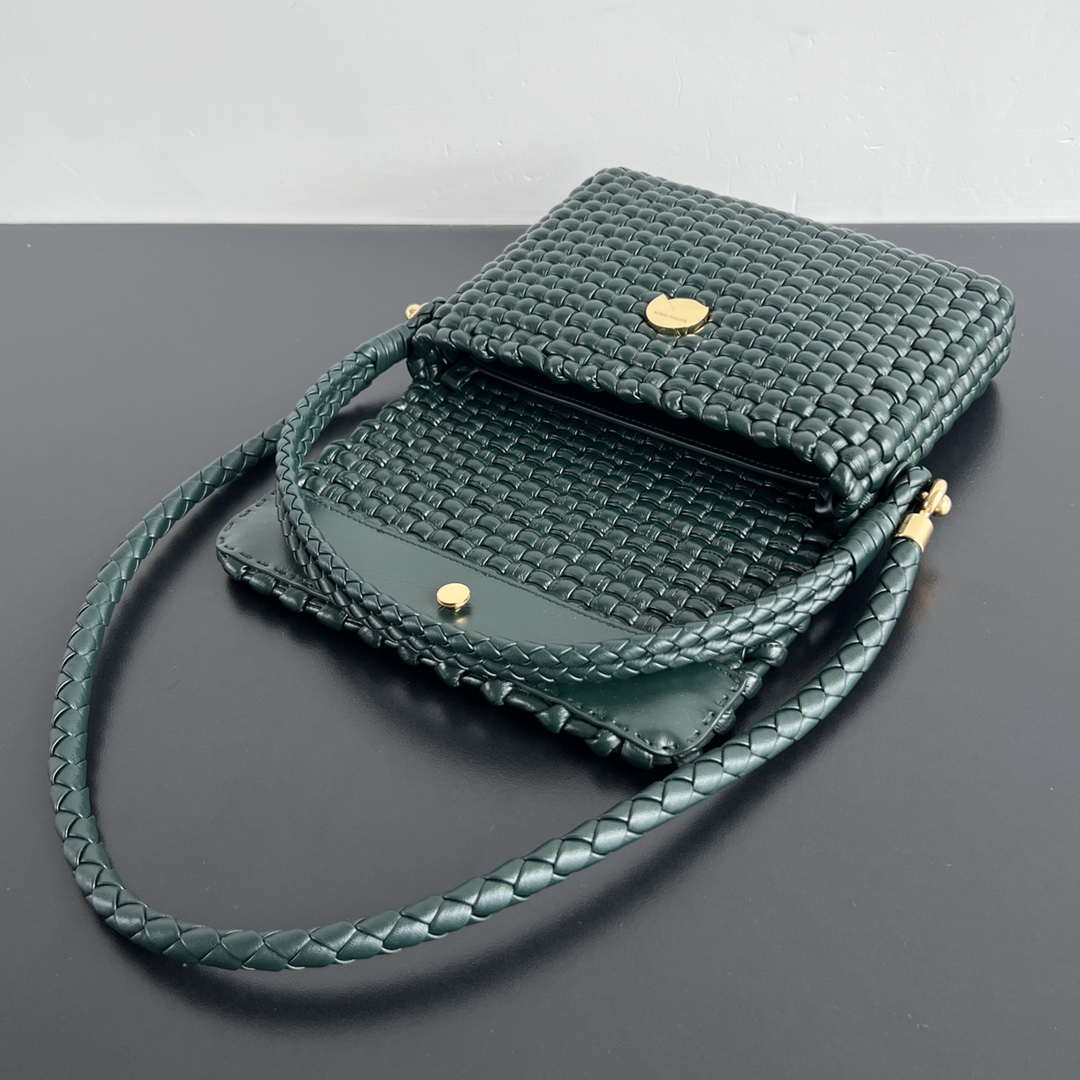 Bottega Veneta BV 764073 Patti Shoulder Bag BV92058