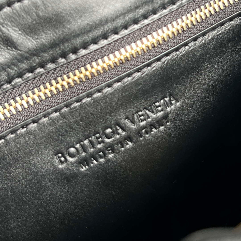 Bottega Veneta BV 764073 Patti Shoulder Bag BV92059