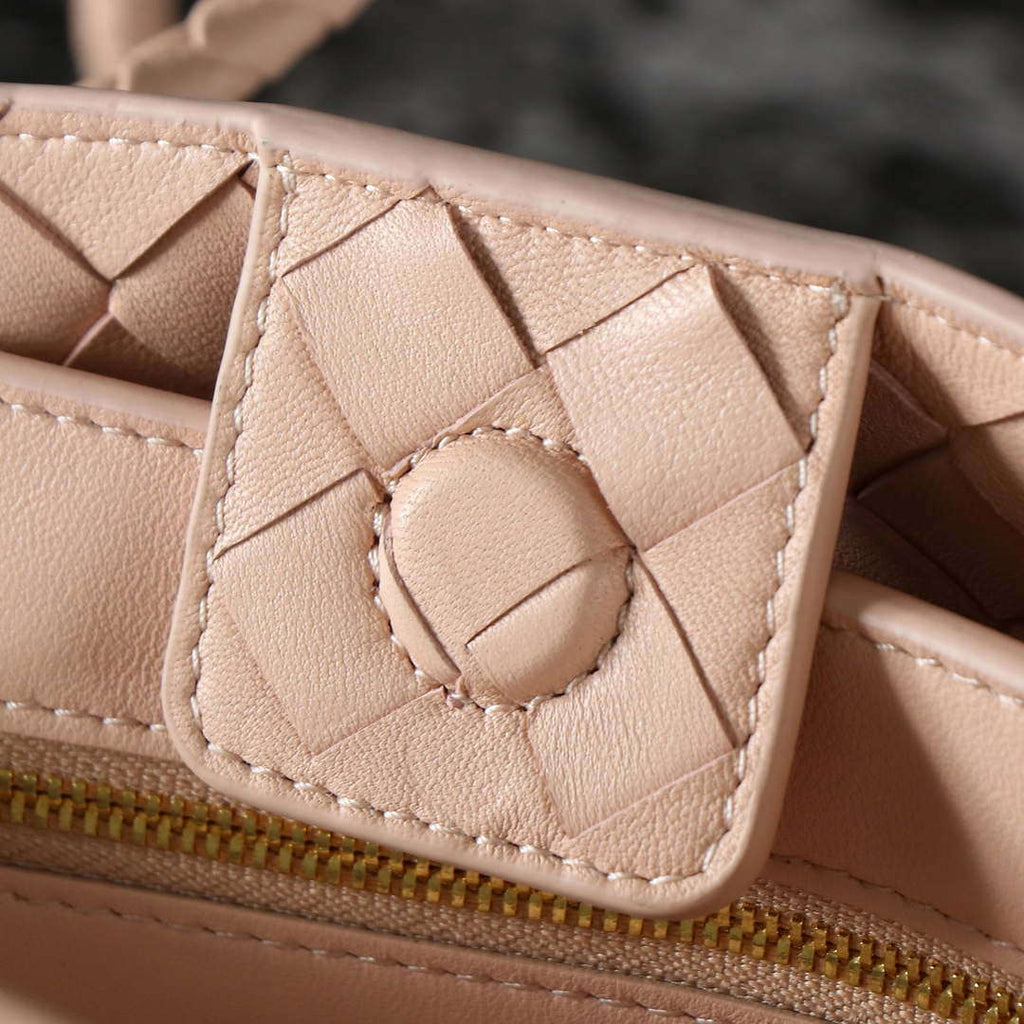 Bottega Veneta BV 766014 Small Andiamo BV9012