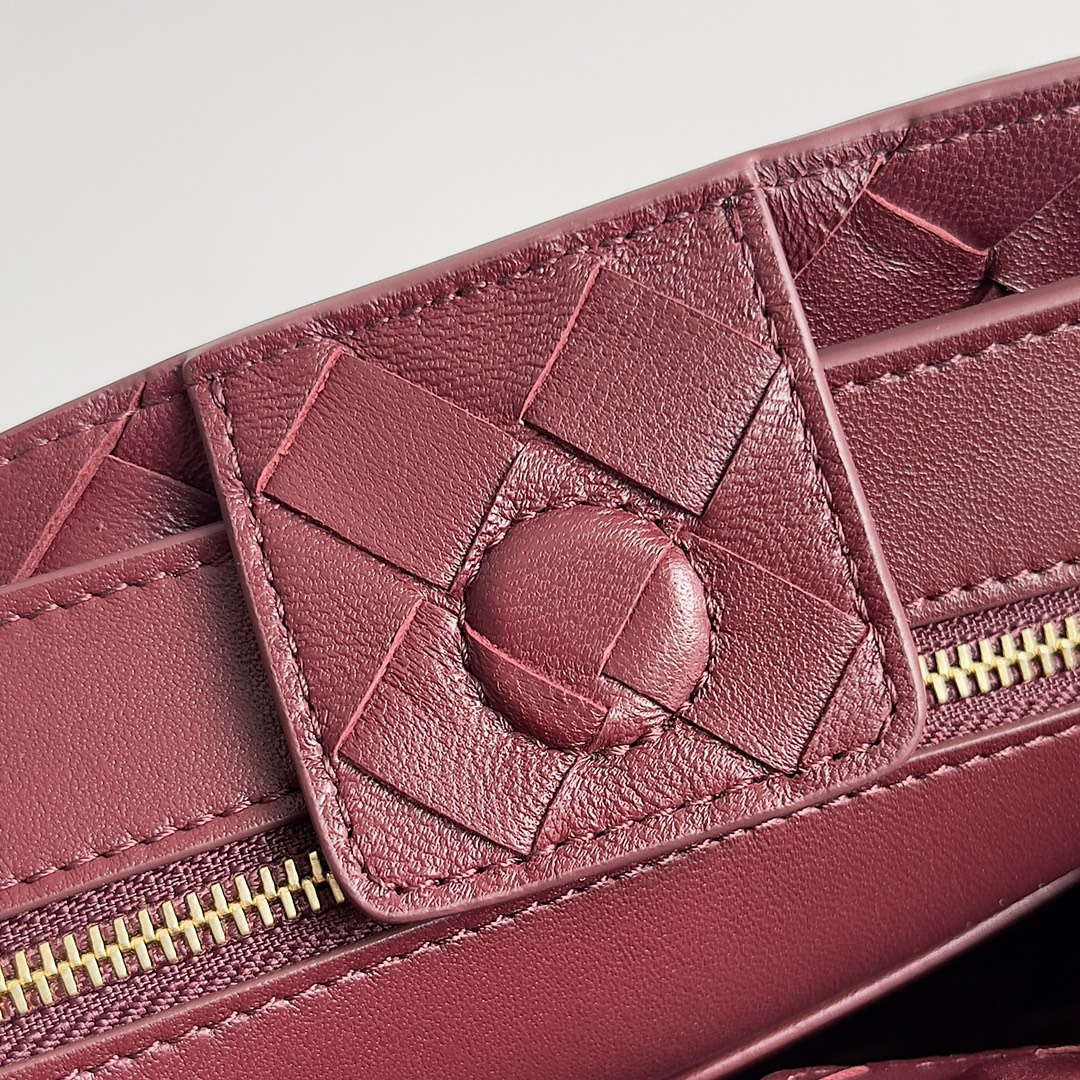 Bottega Veneta BV 766014 Small Andiamo BV9038