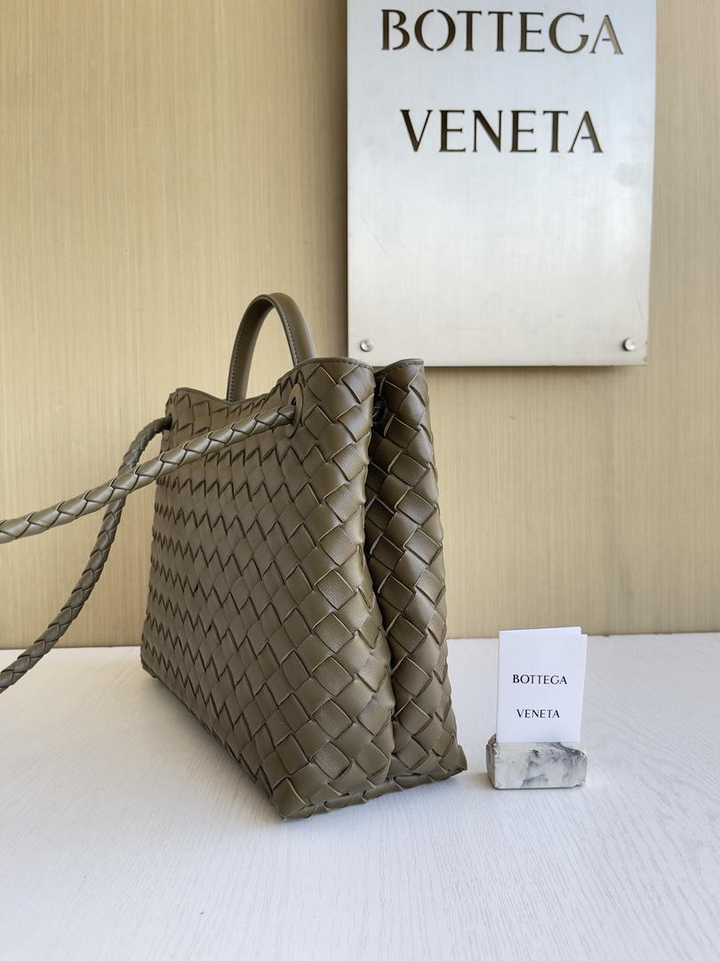 Bottega Veneta BV 766016 Medium Andiamo BV90121