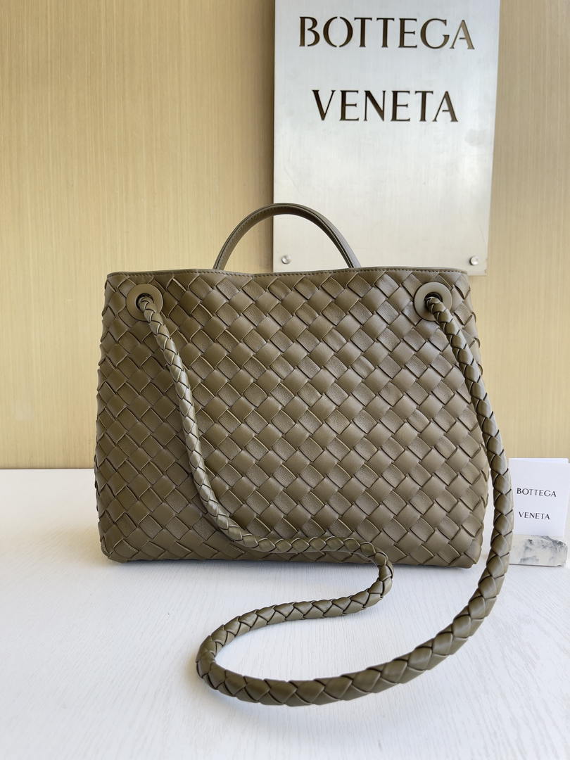 Bottega Veneta BV 766016 Medium Andiamo BV90121