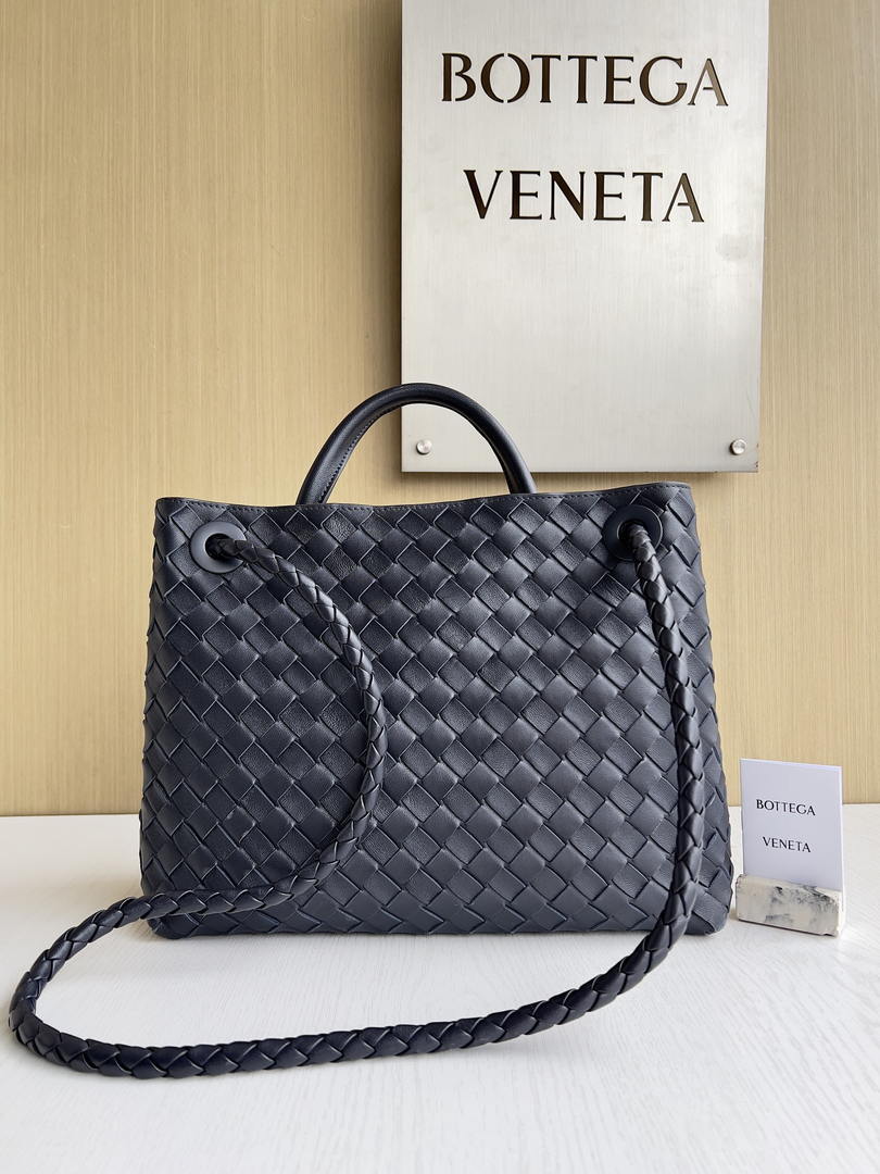 Bottega Veneta BV 766016 Medium Andiamo BV90122