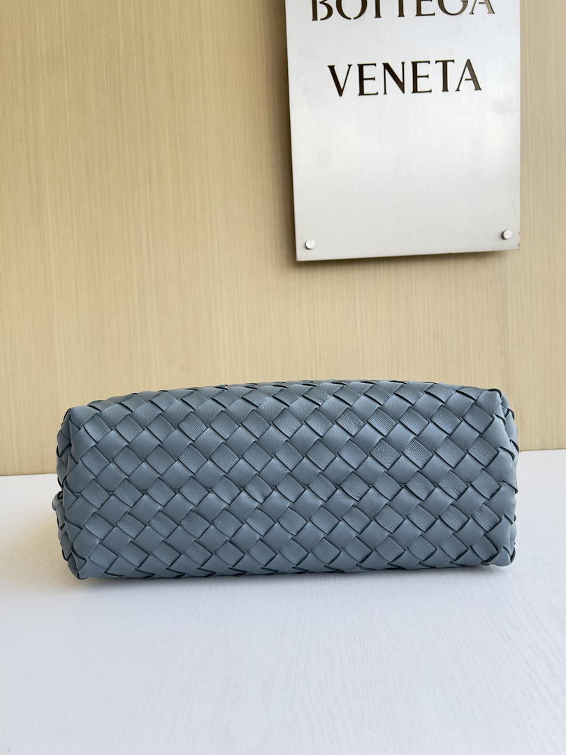 Bottega Veneta BV 766016 Medium Andiamo Suede BV90135