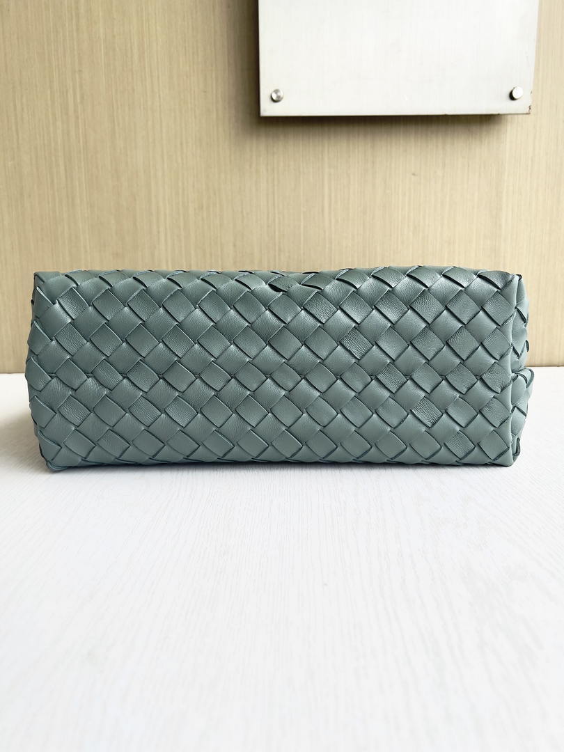Bottega Veneta BV 766016 Medium Andiamo Suede BV90137