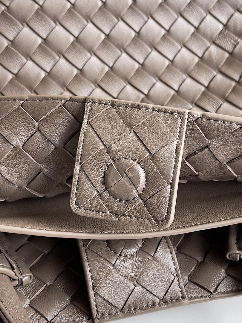 Bottega Veneta BV 766016 Medium Andiamo BV90123
