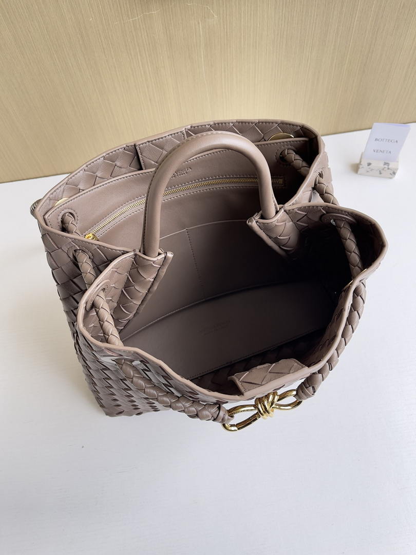 Bottega Veneta BV 766016 Medium Andiamo BV90123